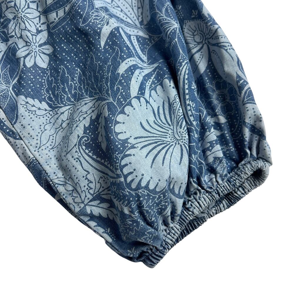 Tommy Bahama Chambray Blue White Floral Batik Split Neck Blouse Top Size S - Picture 11 of 13